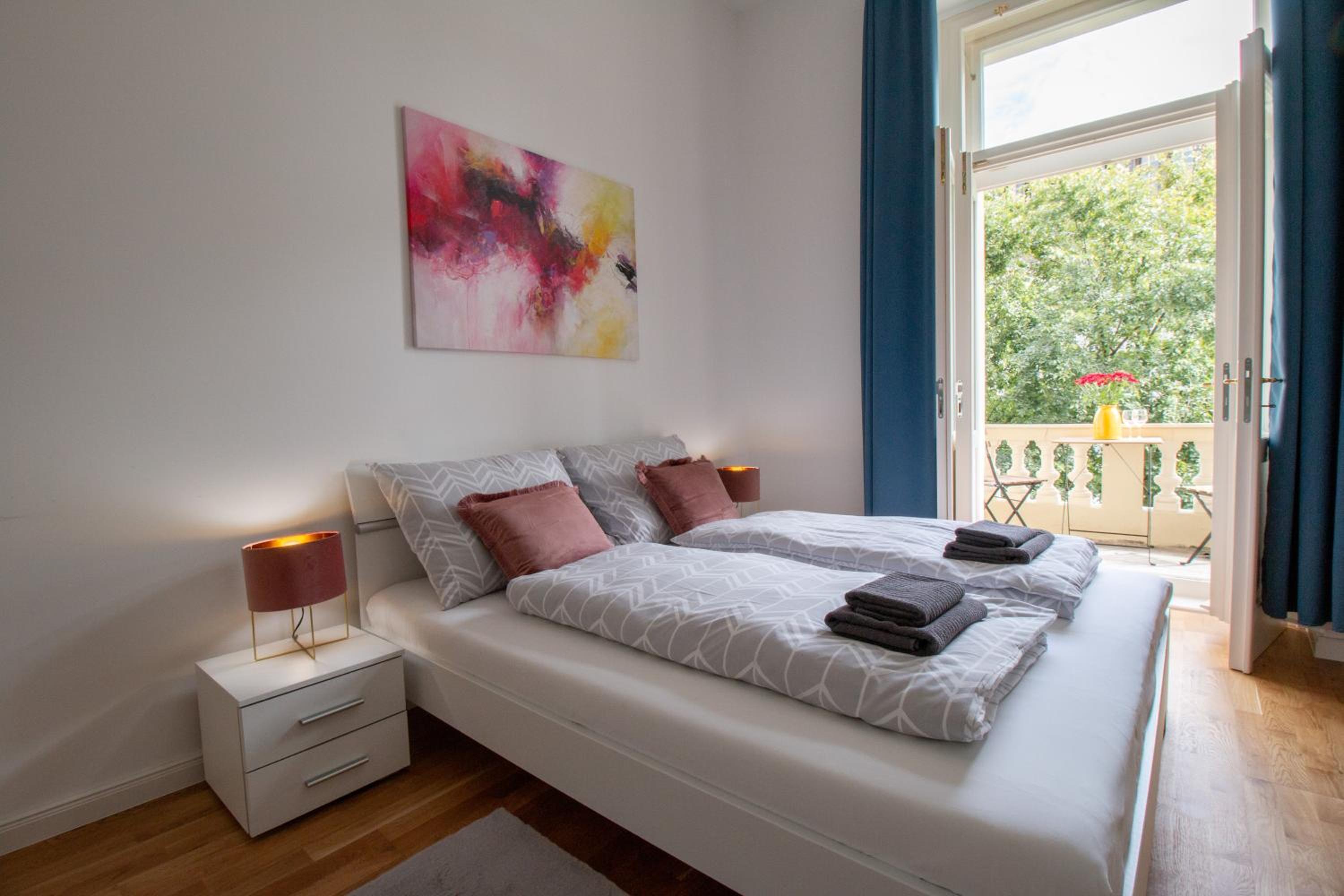 Washingtonova CR apartments