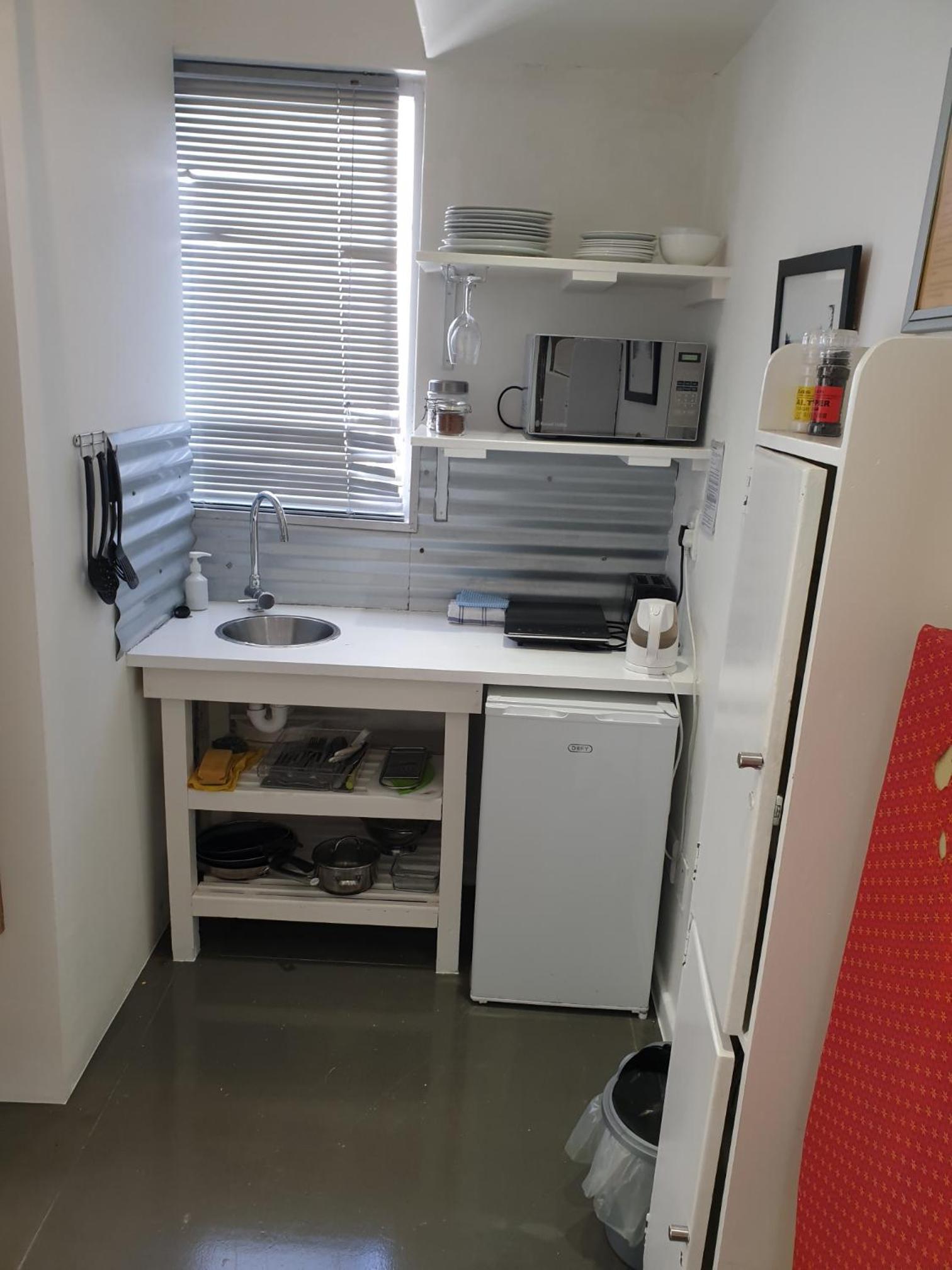 4 on Highworth Apartments and Studios
