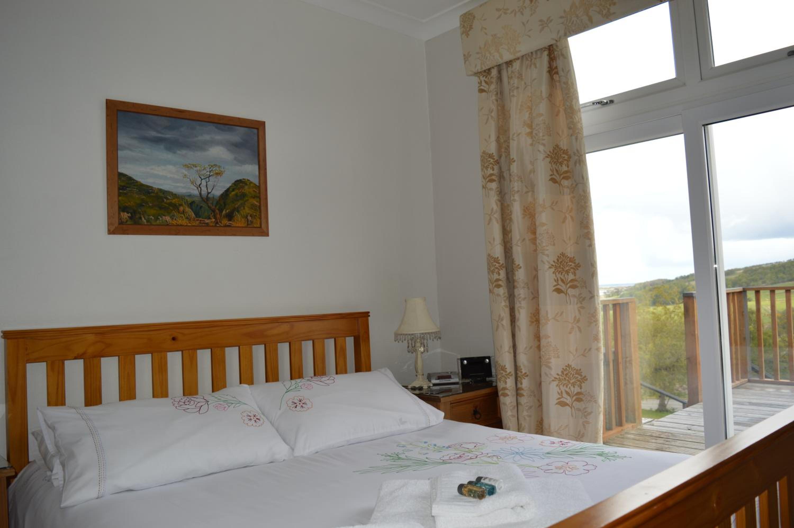 Strathview Lodge B&B