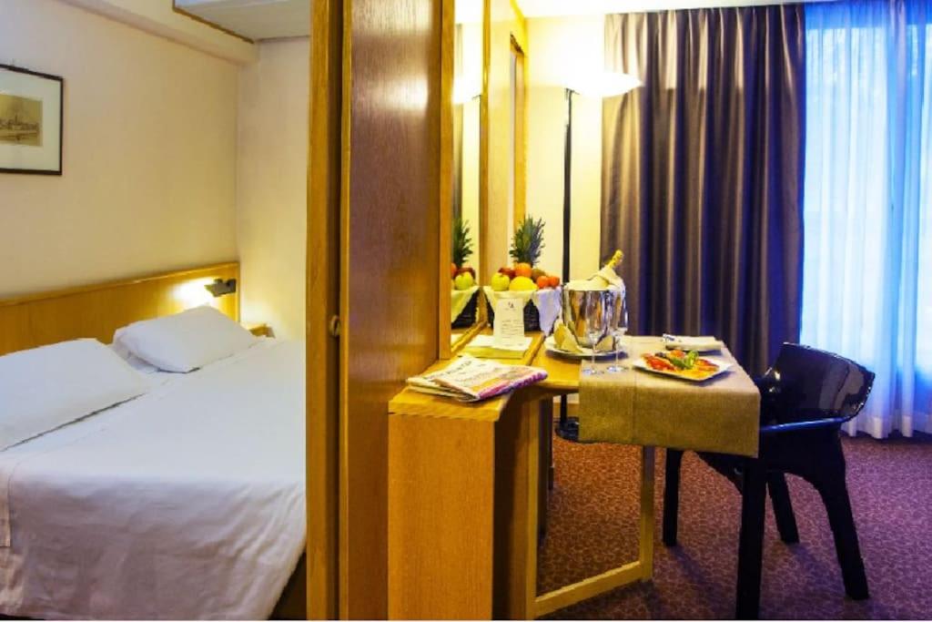 Suite bilocale di Hotel view 3
