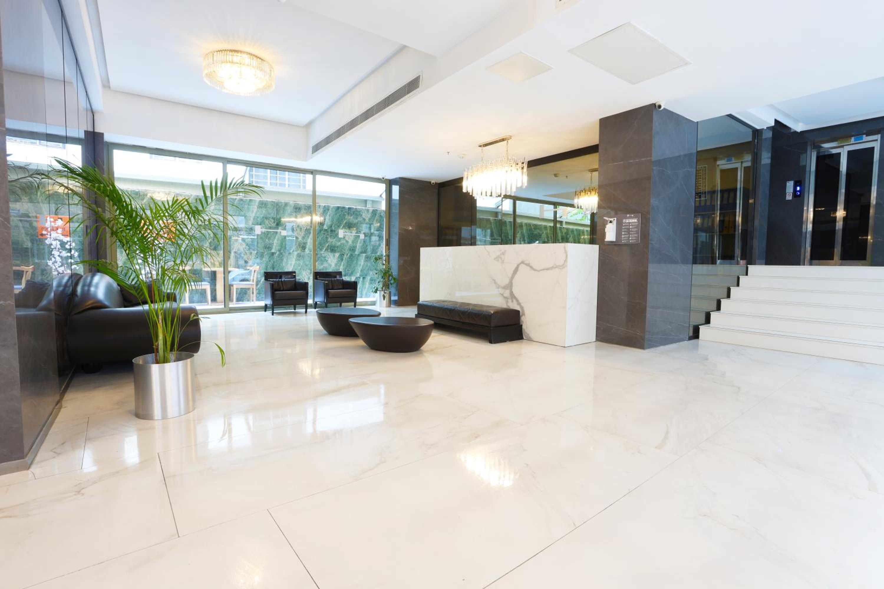 Riva Oteli Alsancak - Image 37