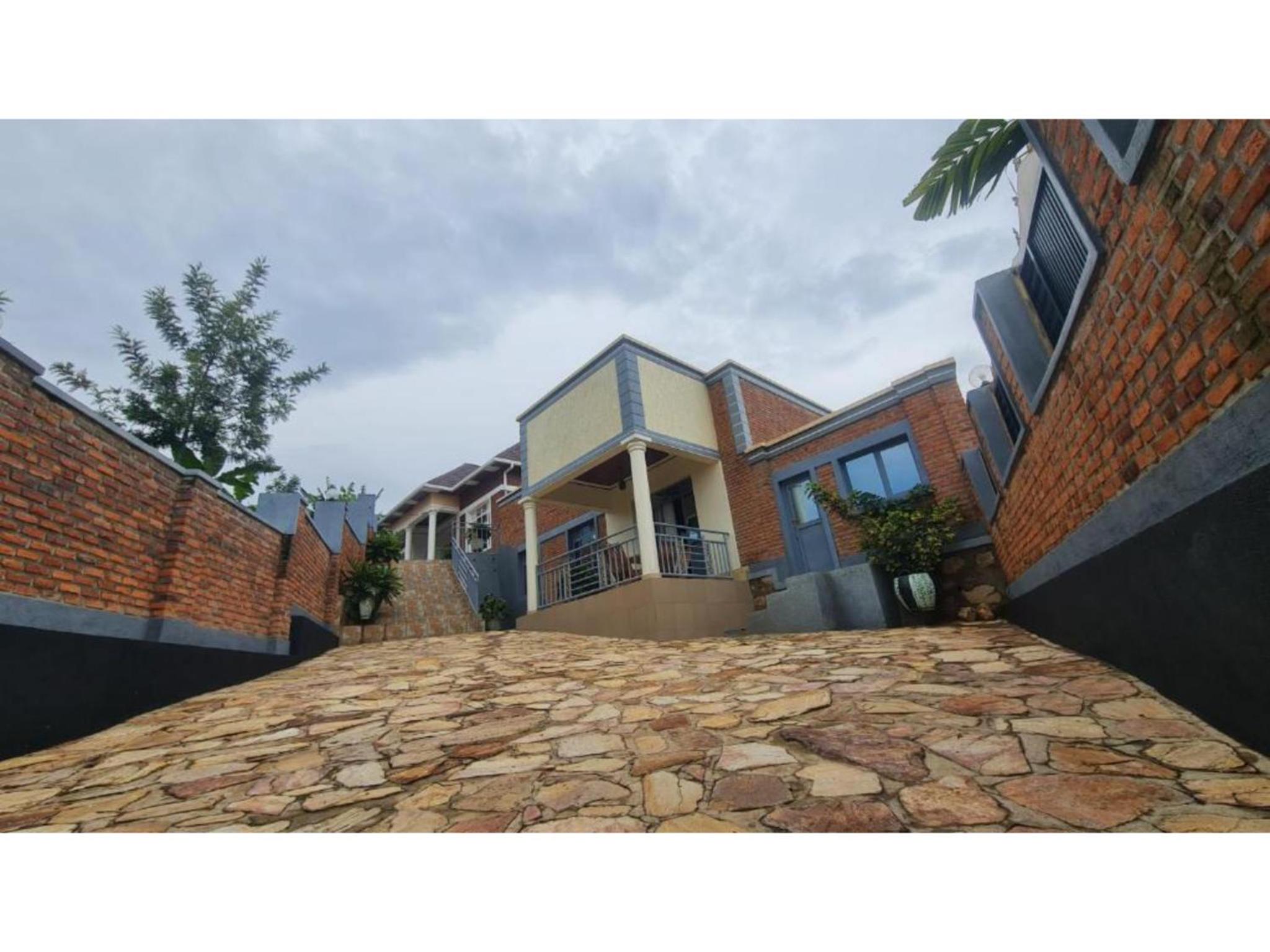 Charming Room in Kayove, Rwanda - Your Perfect Getaway