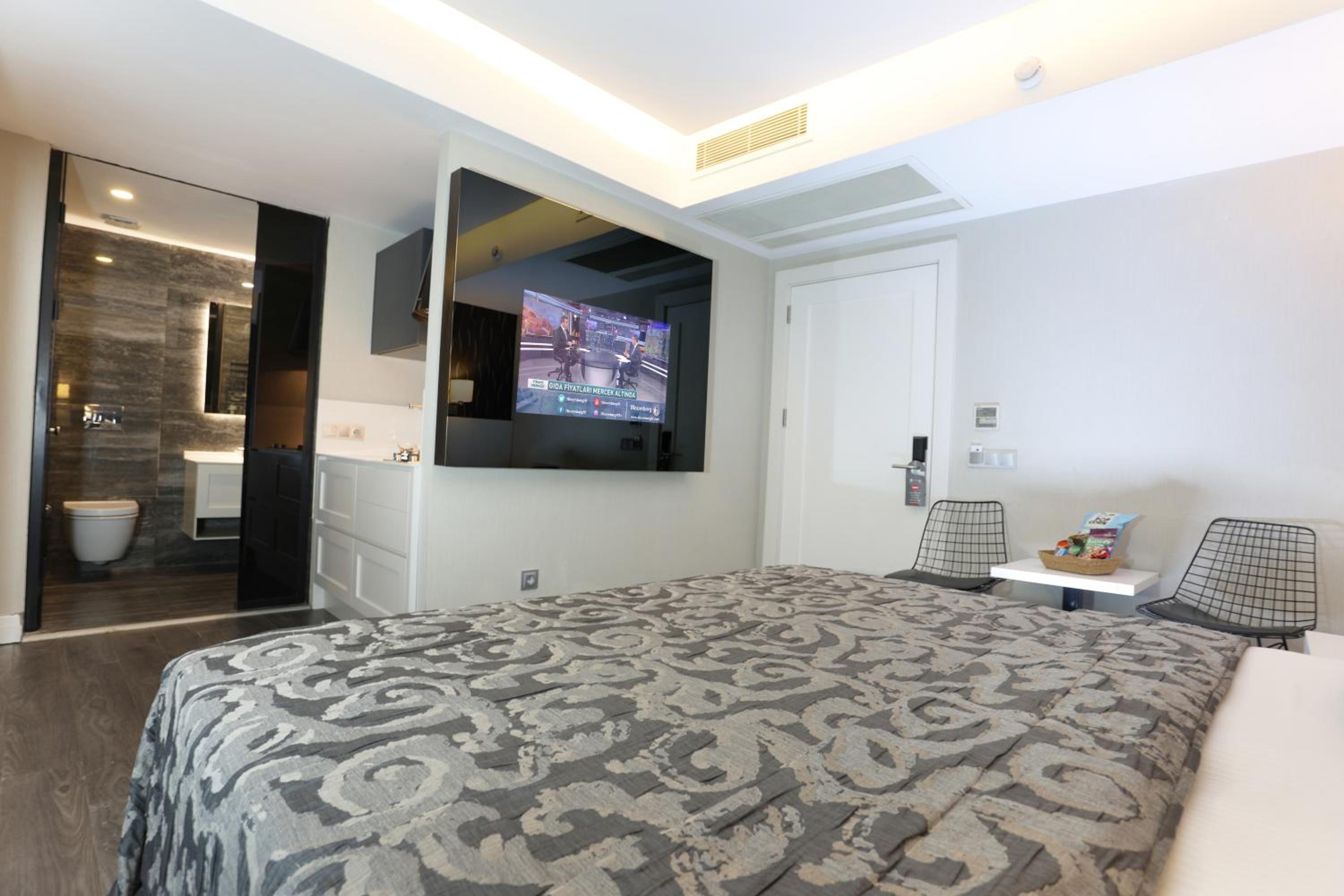 Riva Oteli Alsancak - Image 12