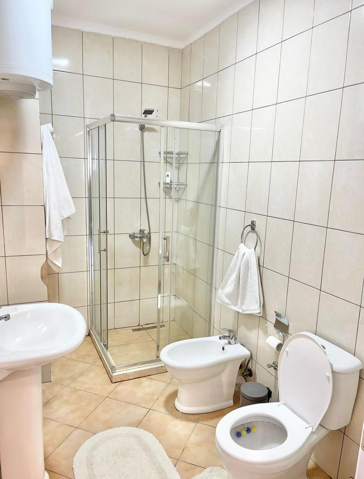 MH apartment, free parking, flexible check in