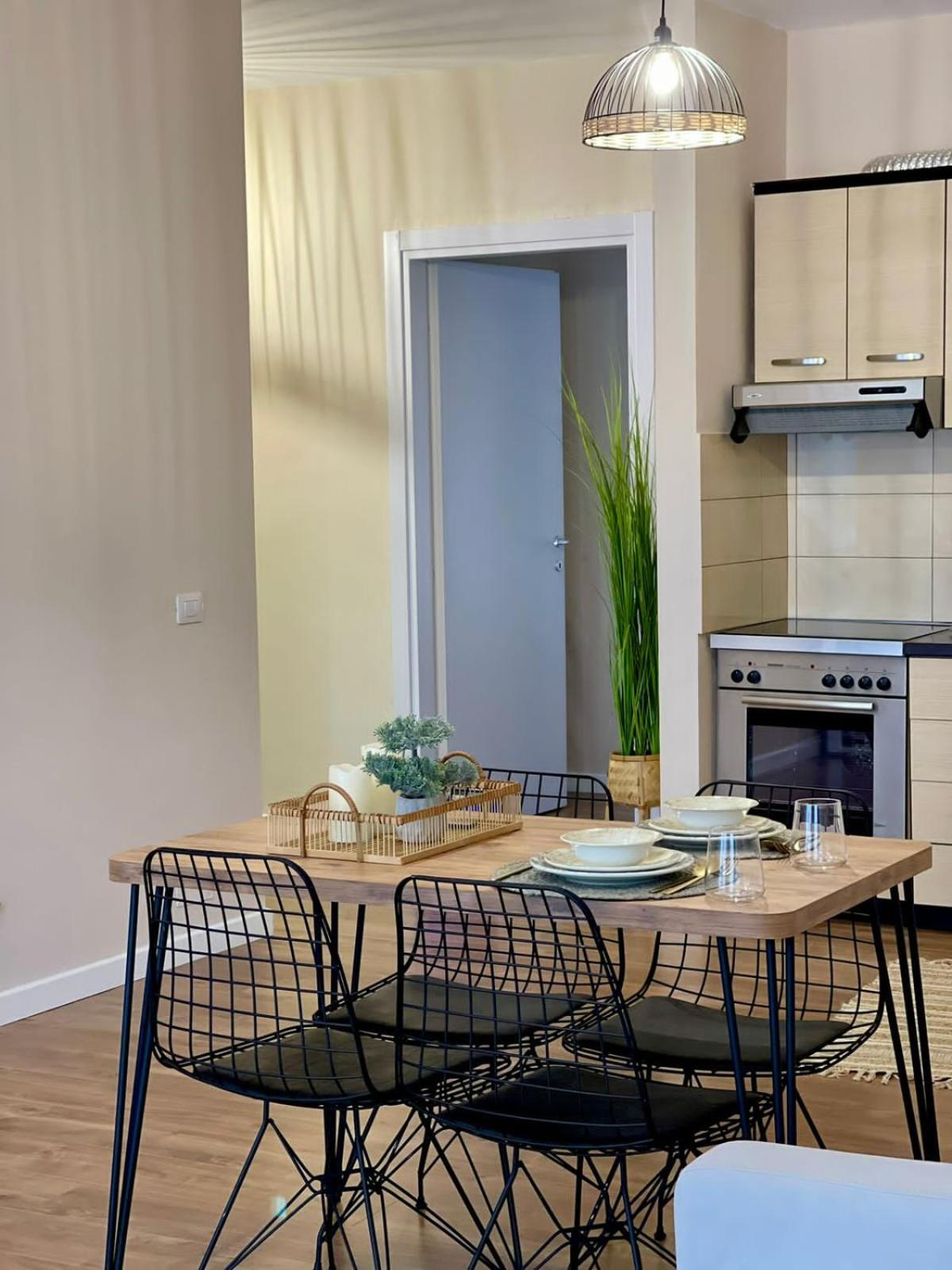MH apartment, free parking, flexible check in