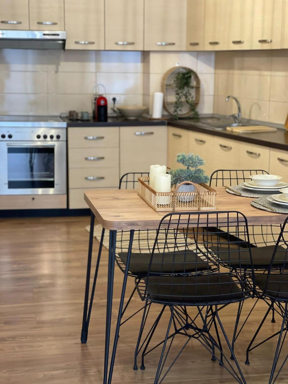 MH apartment, free parking, flexible check in