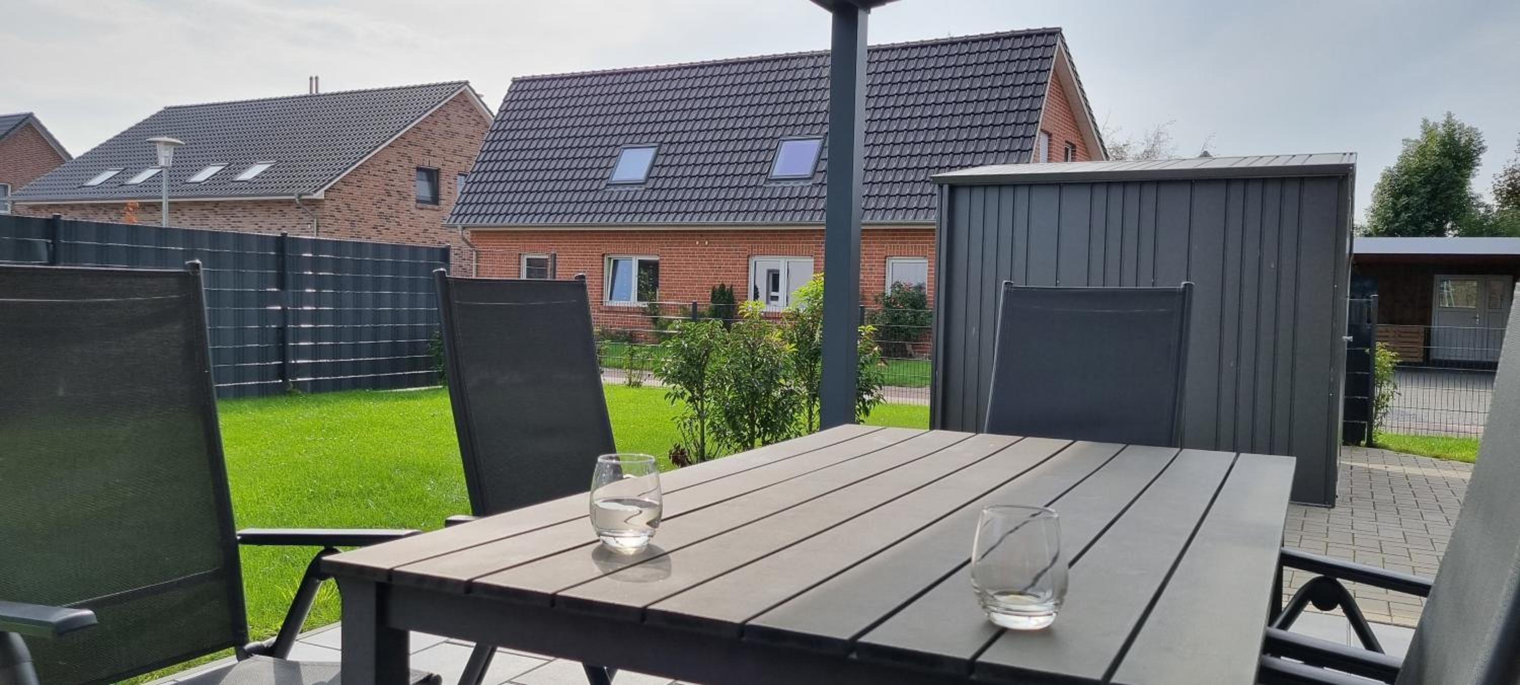 NEU!Moderne, lichtdurchflutete DHH, zentral, Garten, Wallbox, WLAN
