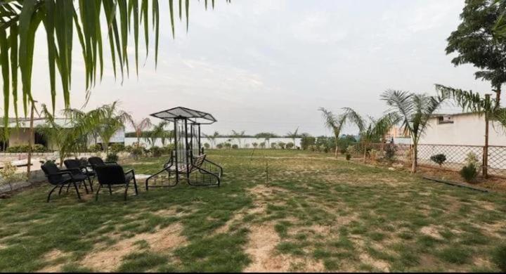 HOTEL AAGMAN BECHRAJI