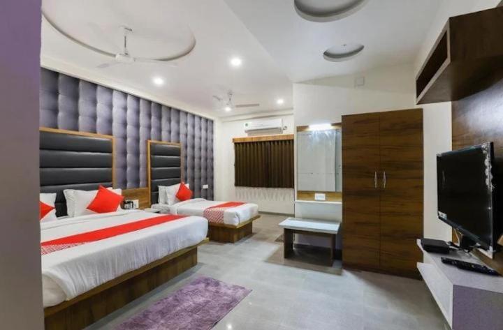 HOTEL AAGMAN BECHRAJI