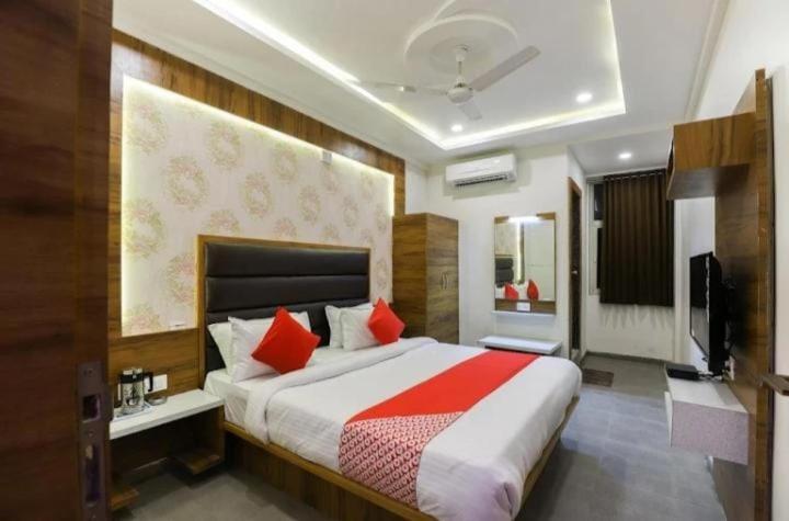 HOTEL AAGMAN BECHRAJI