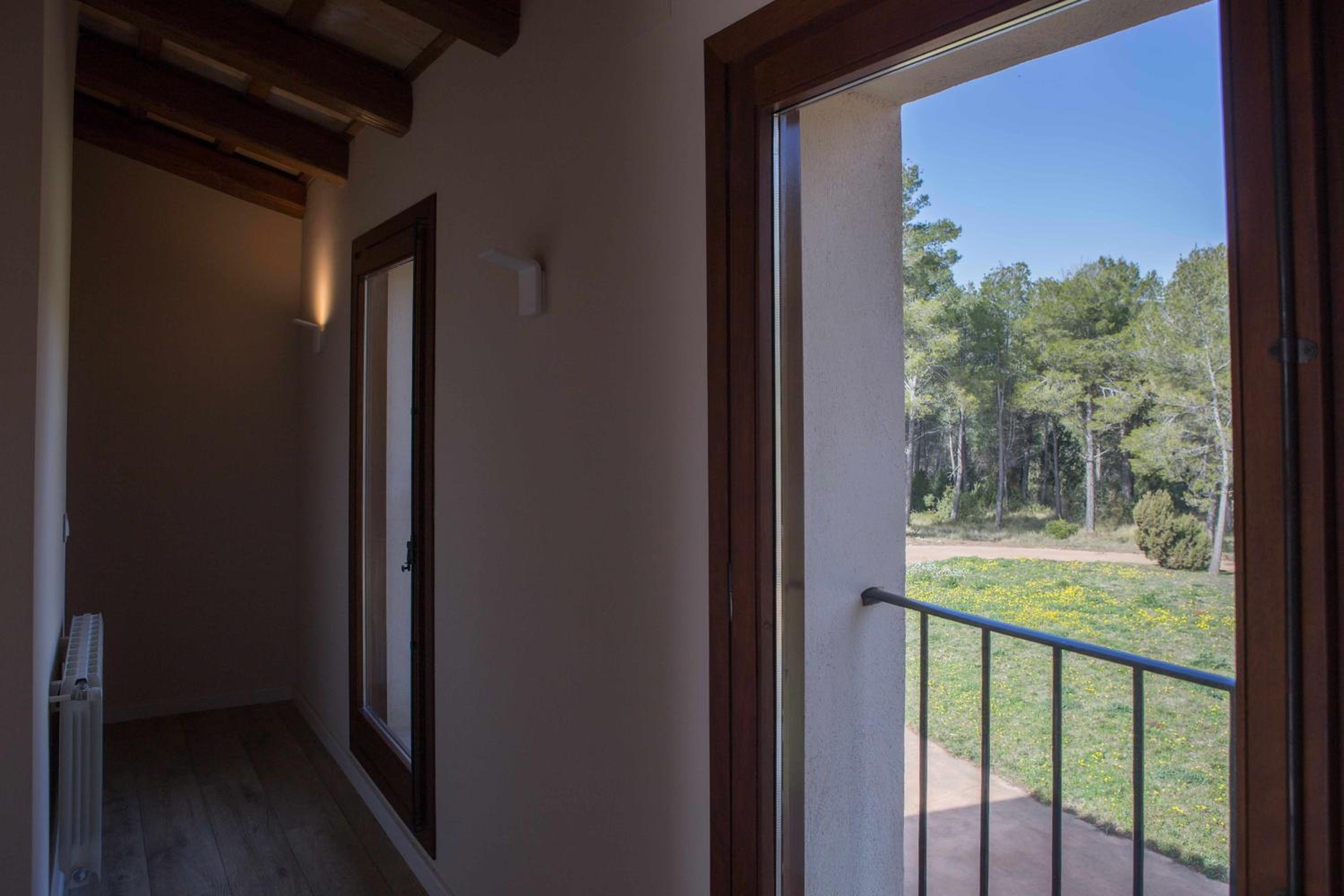 Casa rural Masia Les Apieres. view 3