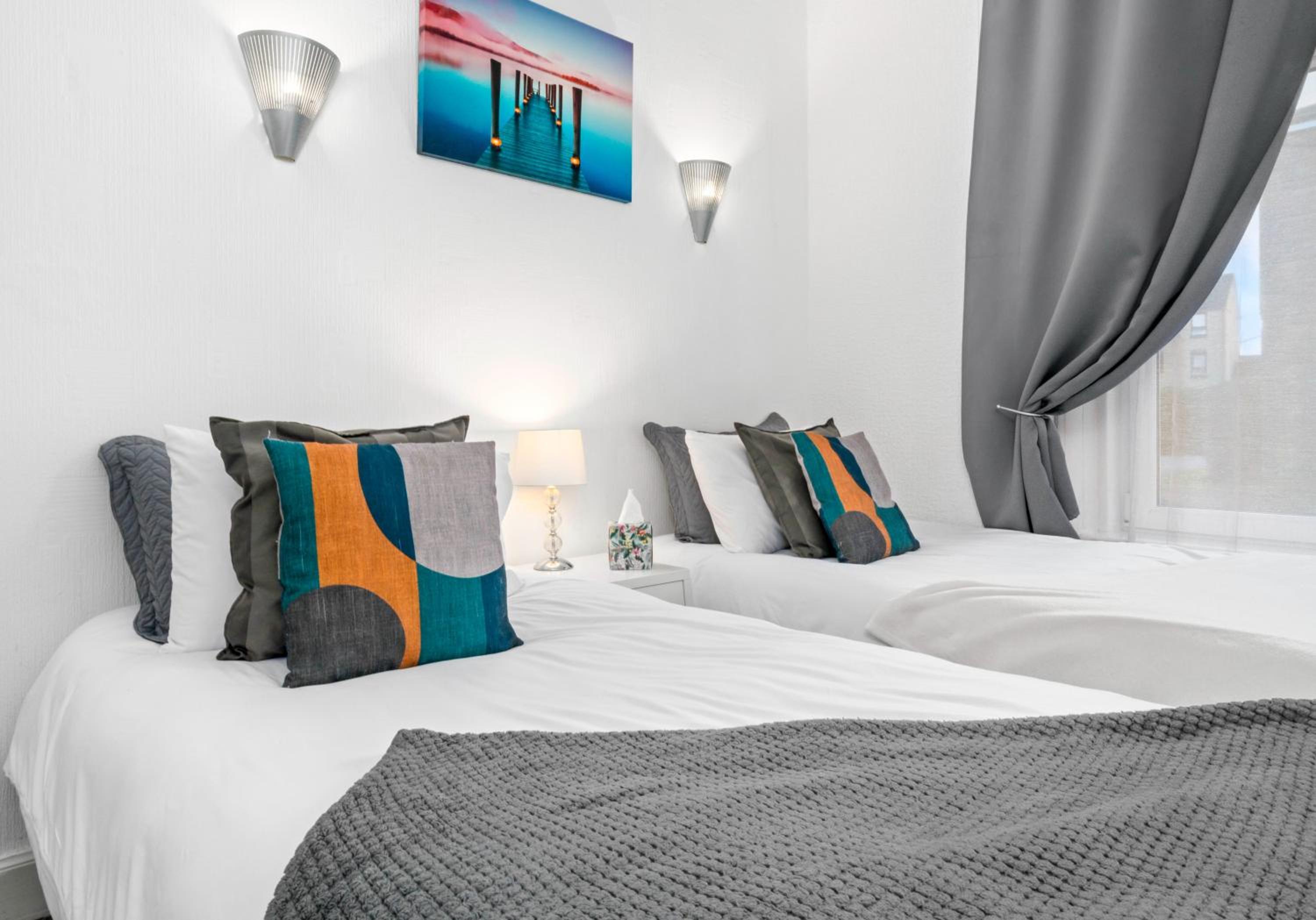 Elmbank Apartment by Klass Living Bellshill view 2
