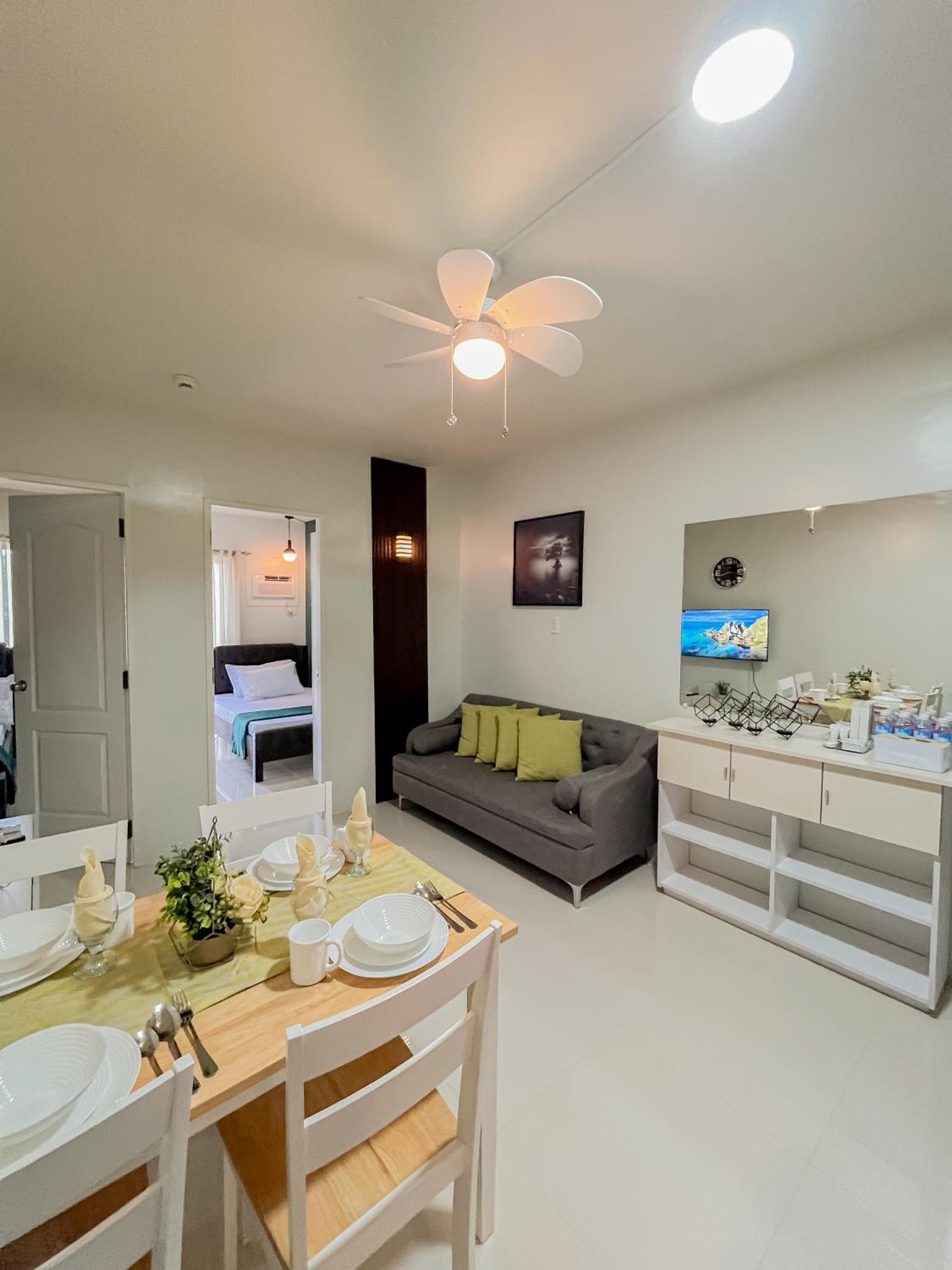 2 Bedroom and Studio Apartments with Private Pool and Gym in Vista Manors Verdant view 4