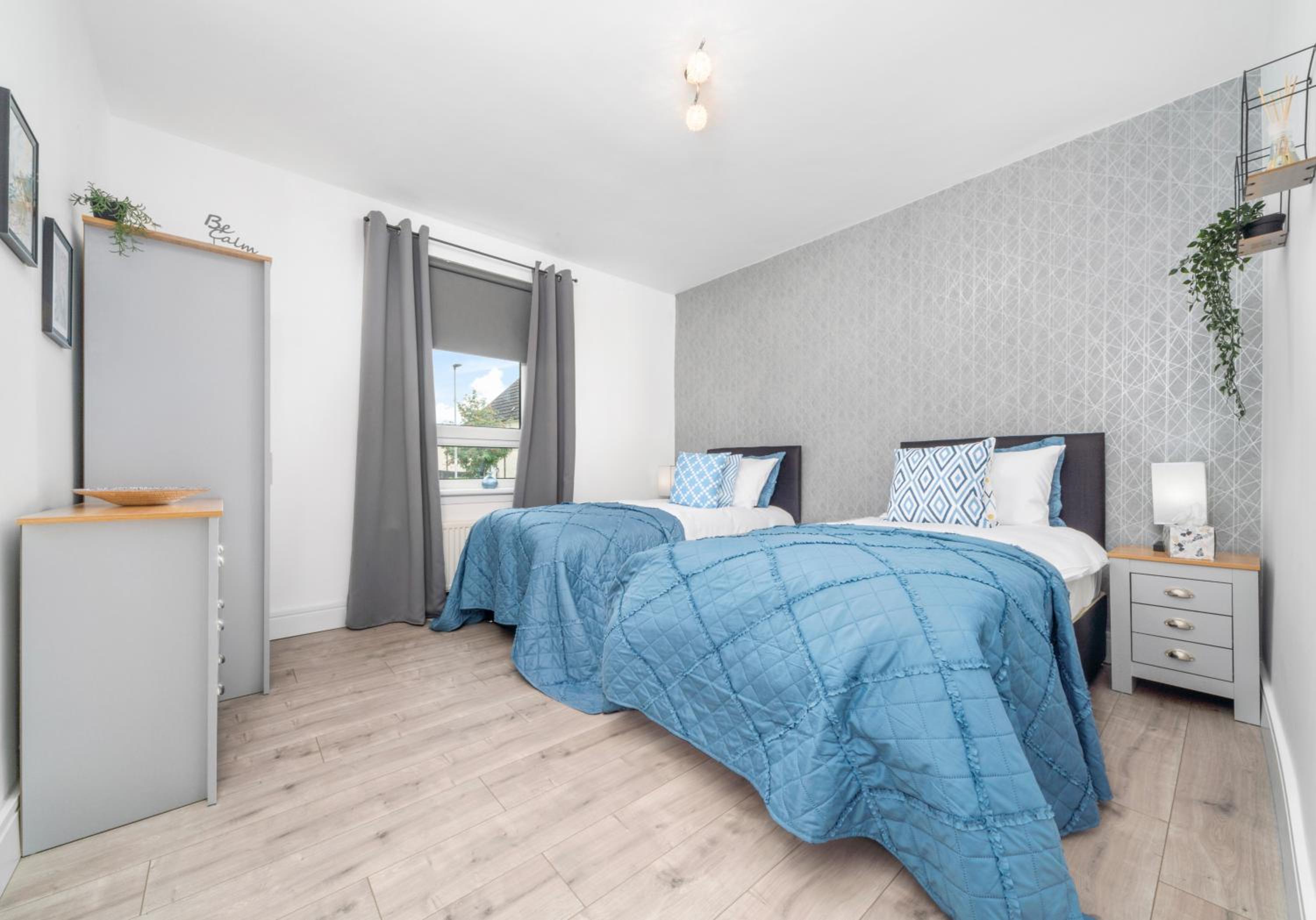 Sanderson Apartment by Klass Living Uddingston view 3