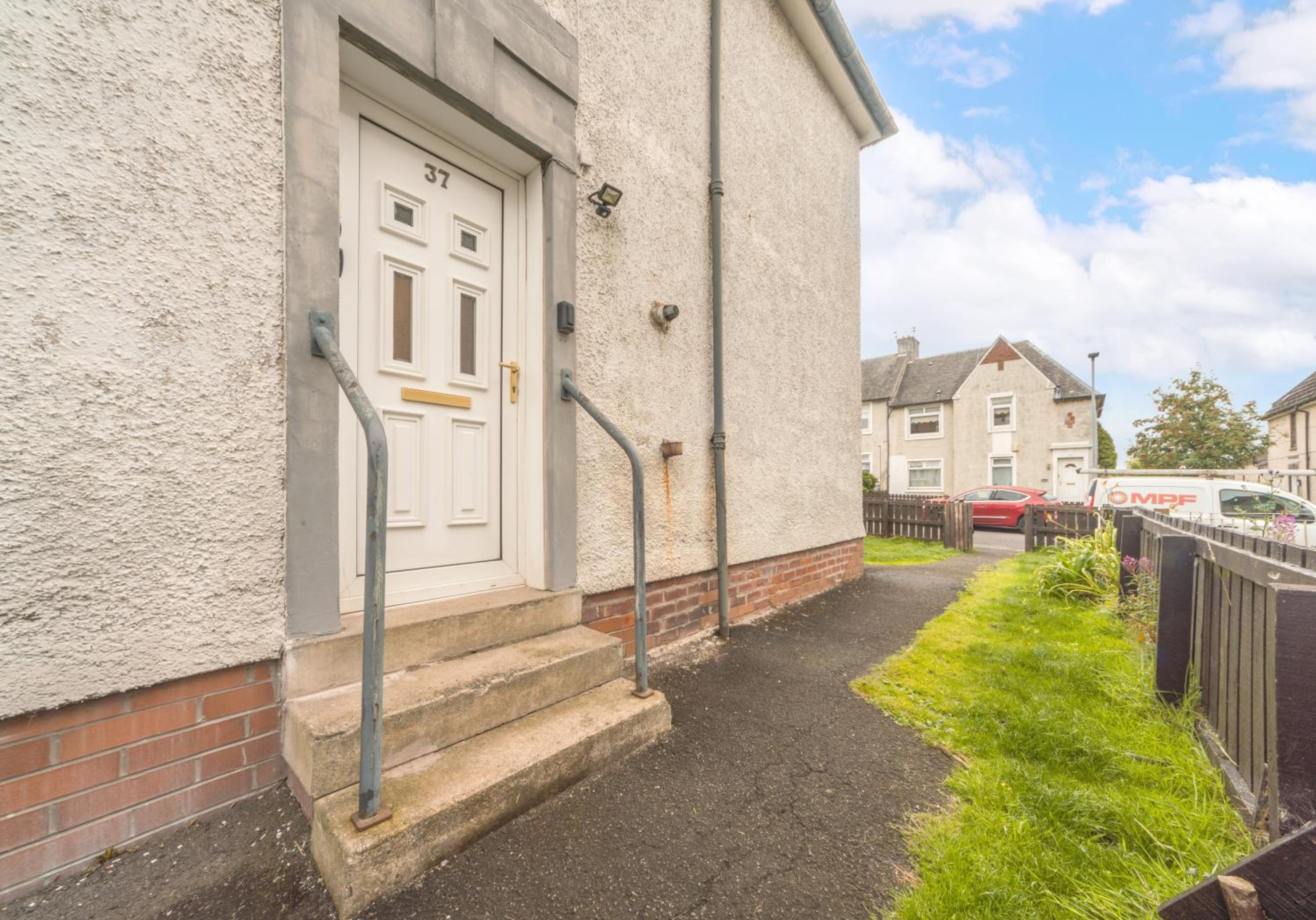 Sanderson Apartment by Klass Living Uddingston view 2