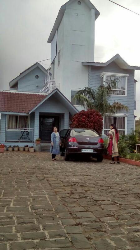 Saanie Villa view 3