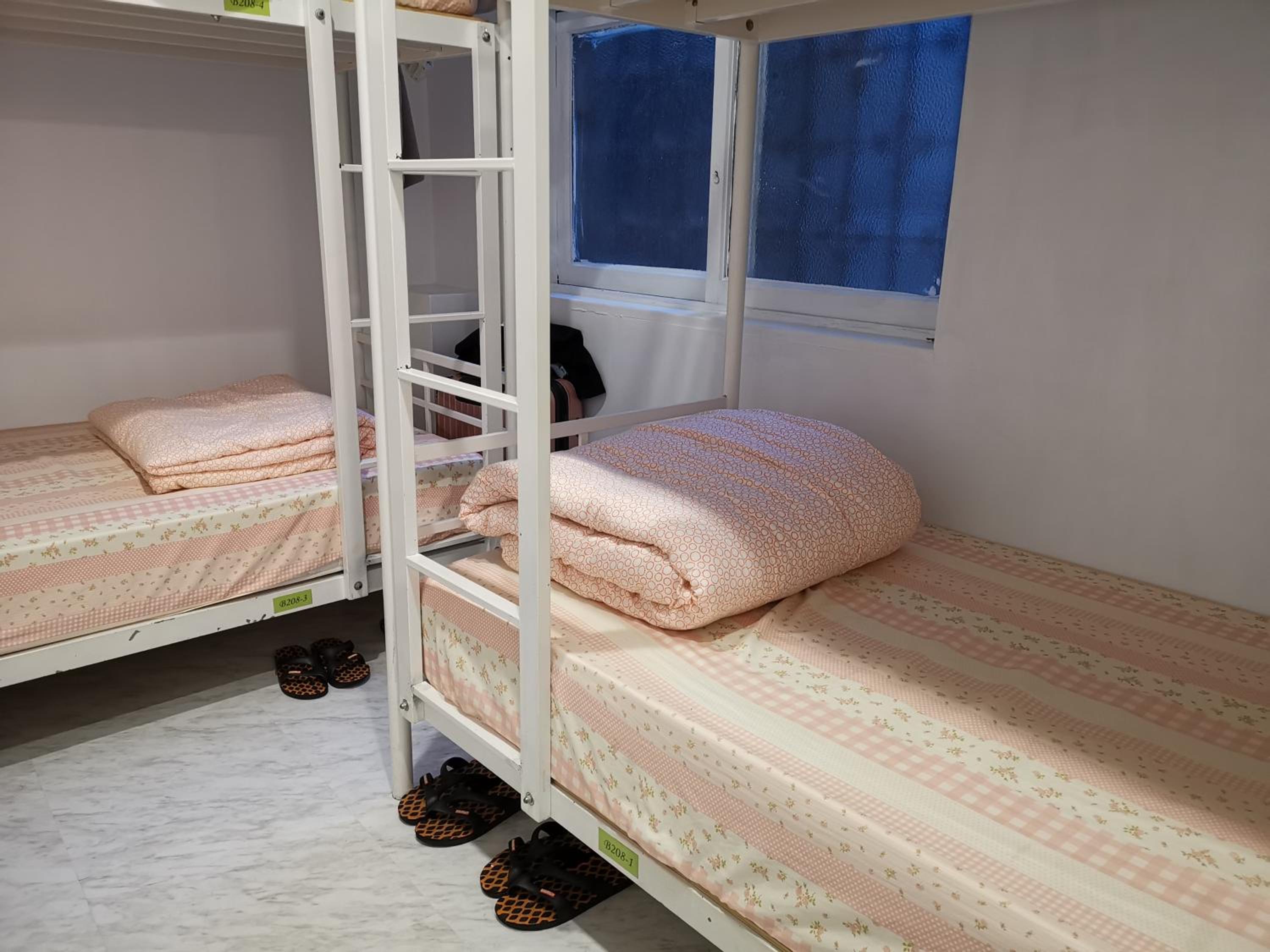 橙舍一館 TW Hostel I