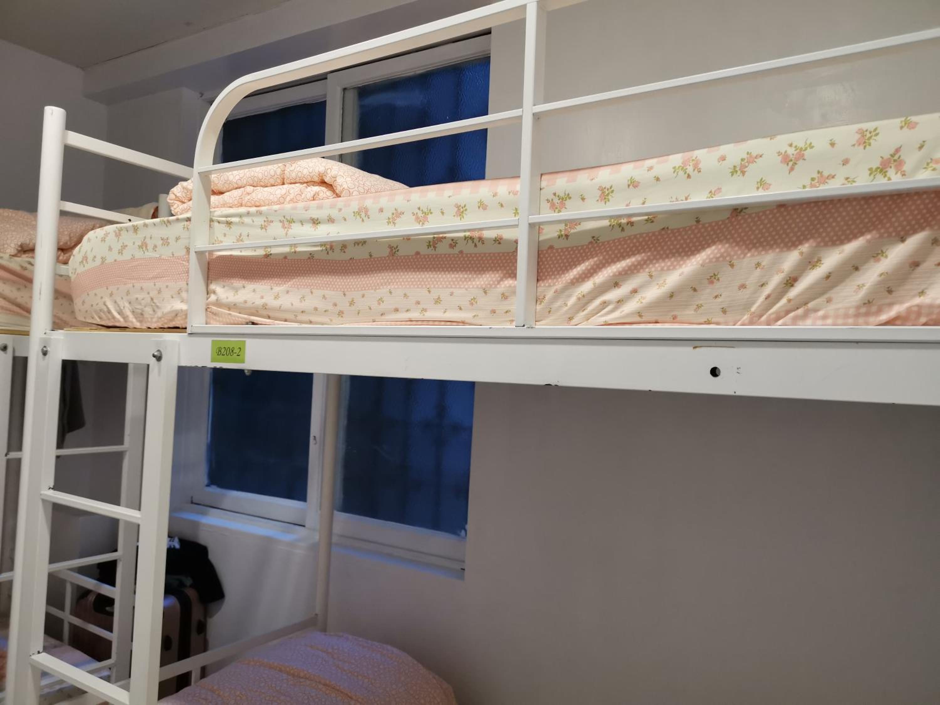 橙舍一館 TW Hostel I