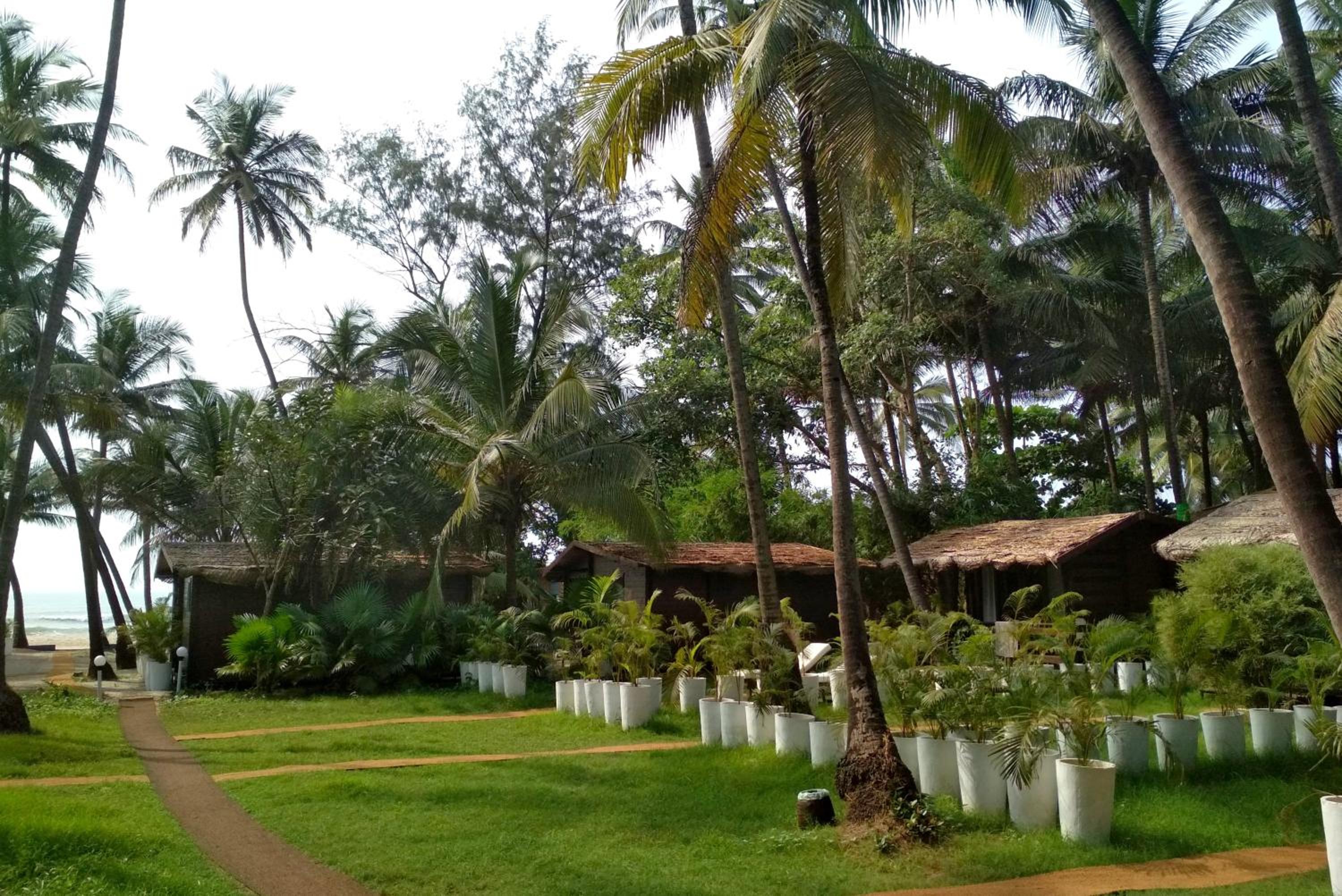 Mamagoa Beach Resort
