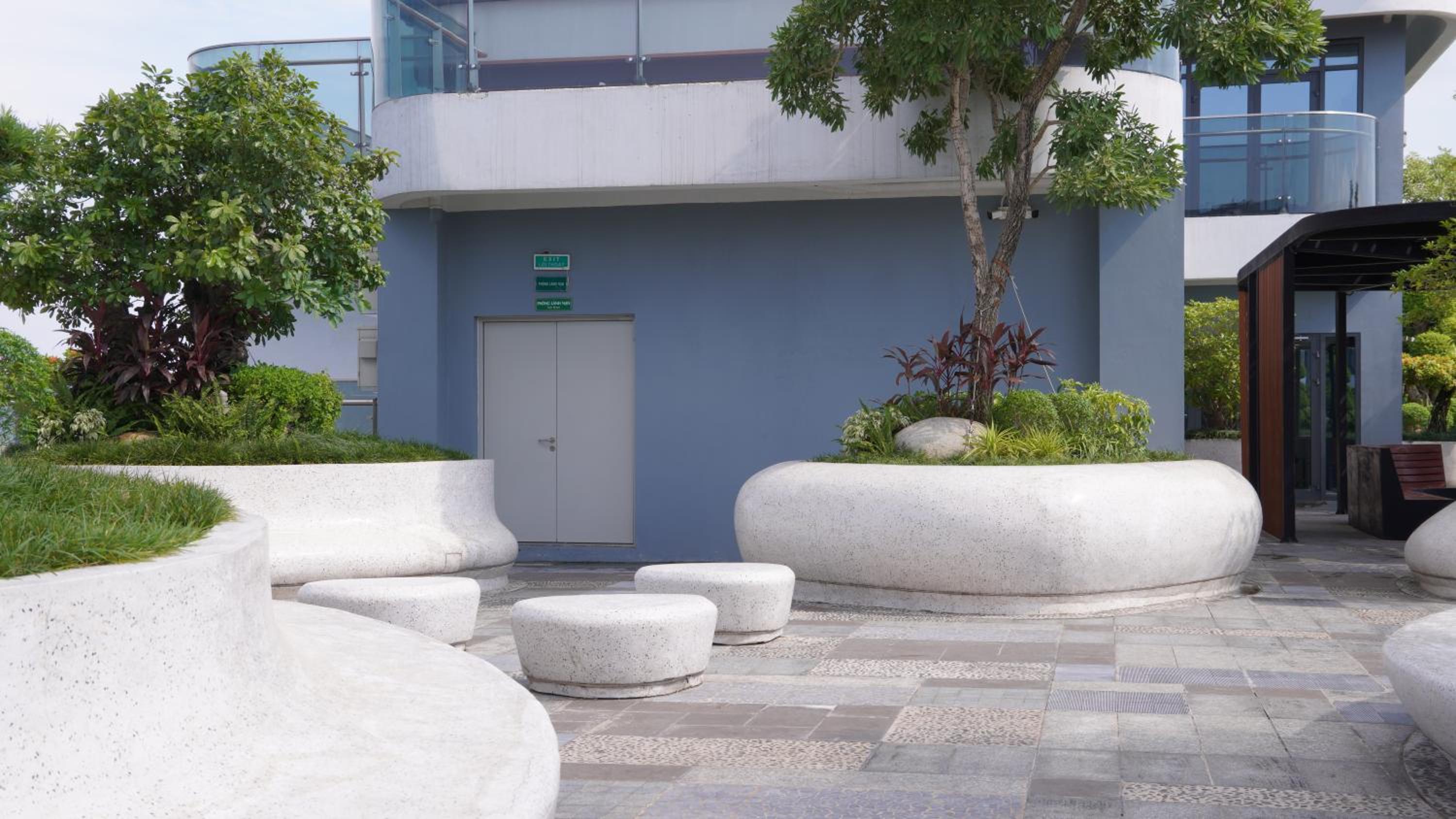 The Matrix One Private 2Brs Apt near Le Quang Dao
