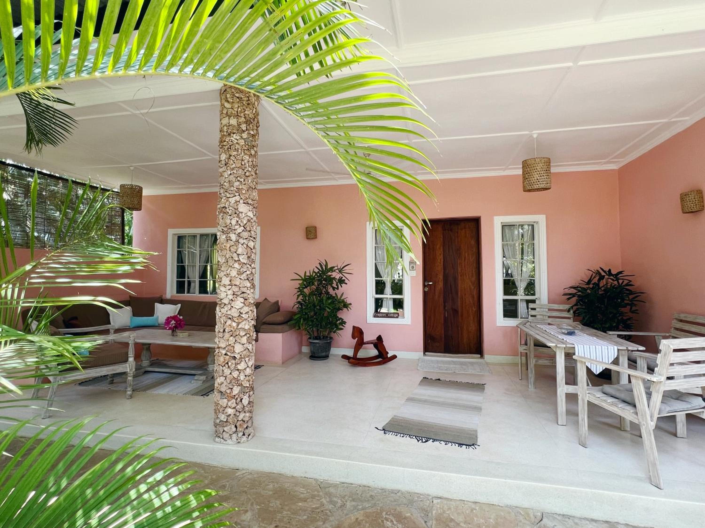 Allamanda House Luxury Tropical Paradise Malindi view 4