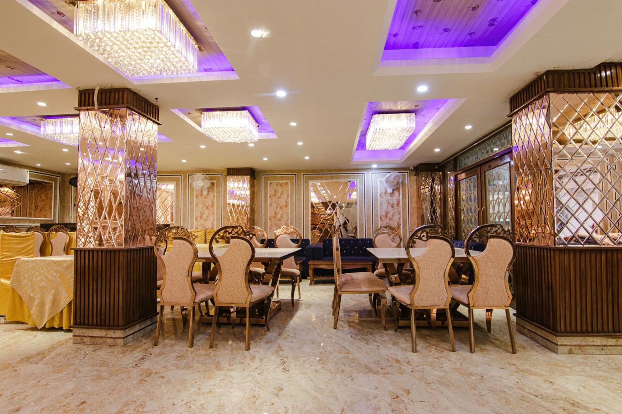 FabHotel Golden Glory