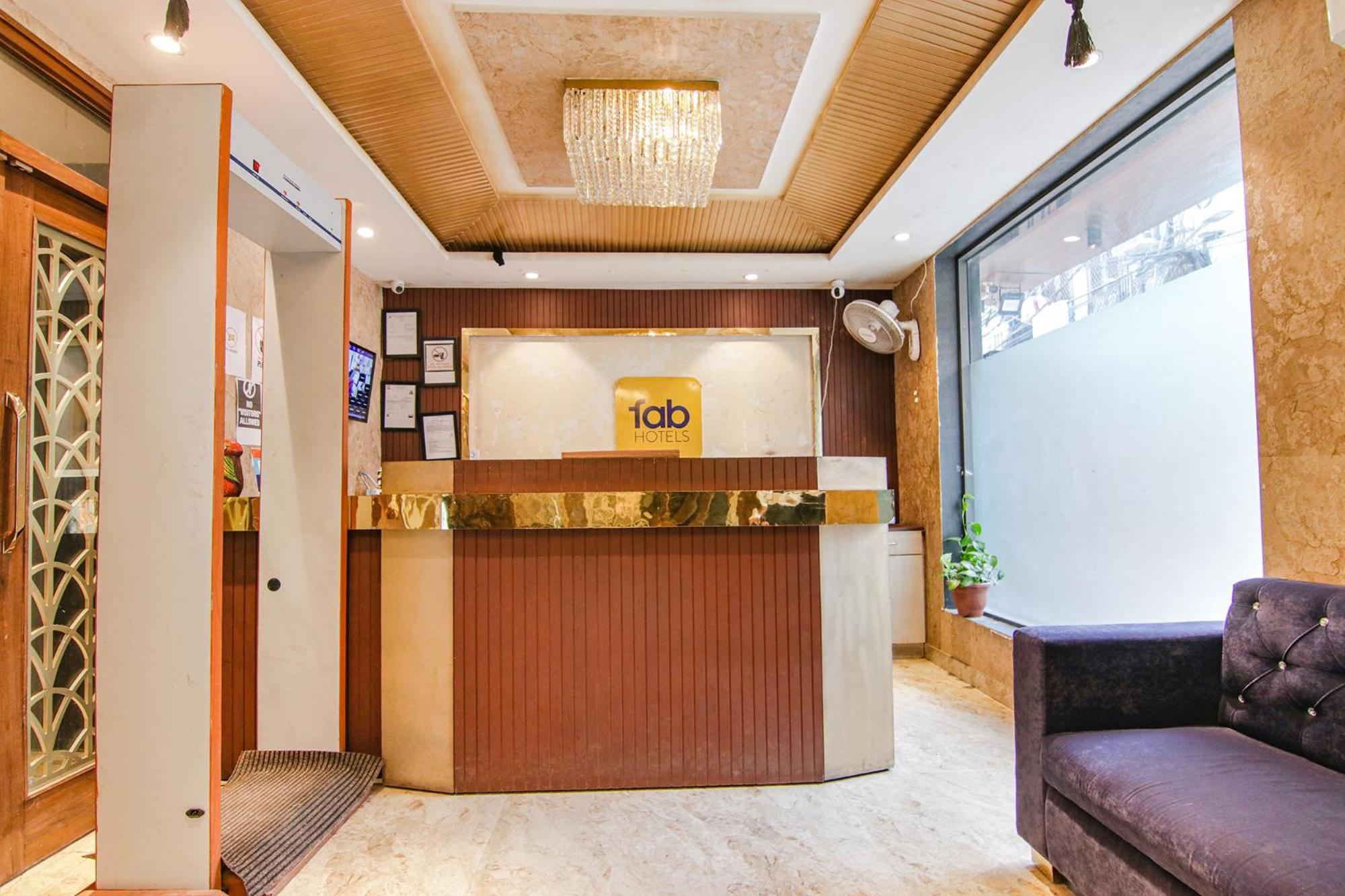 FabHotel Golden Glory