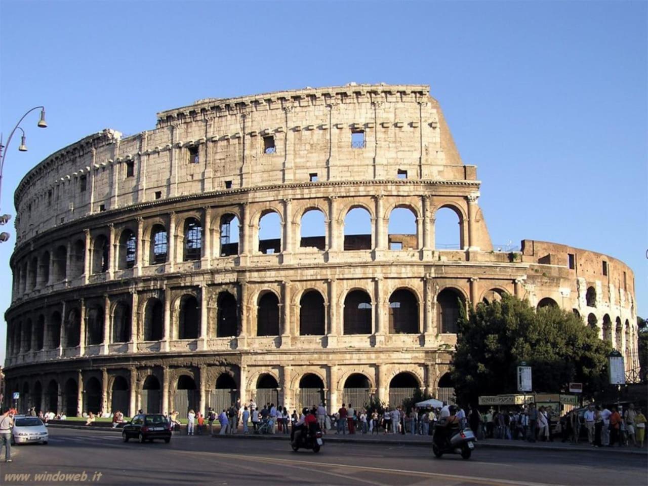 Lovely studio near the Colosseum