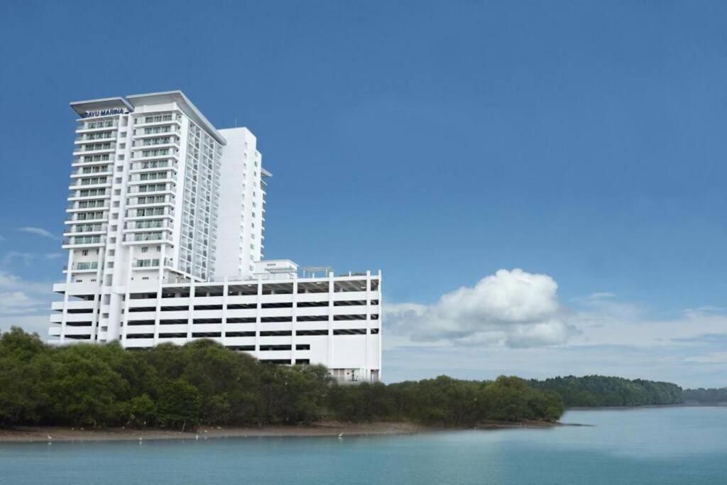 5min Mid Valley Southkey 10min KSL CIQ River View