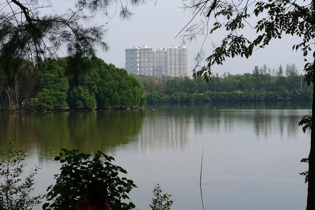 5min Mid Valley Southkey 10min KSL CIQ River View