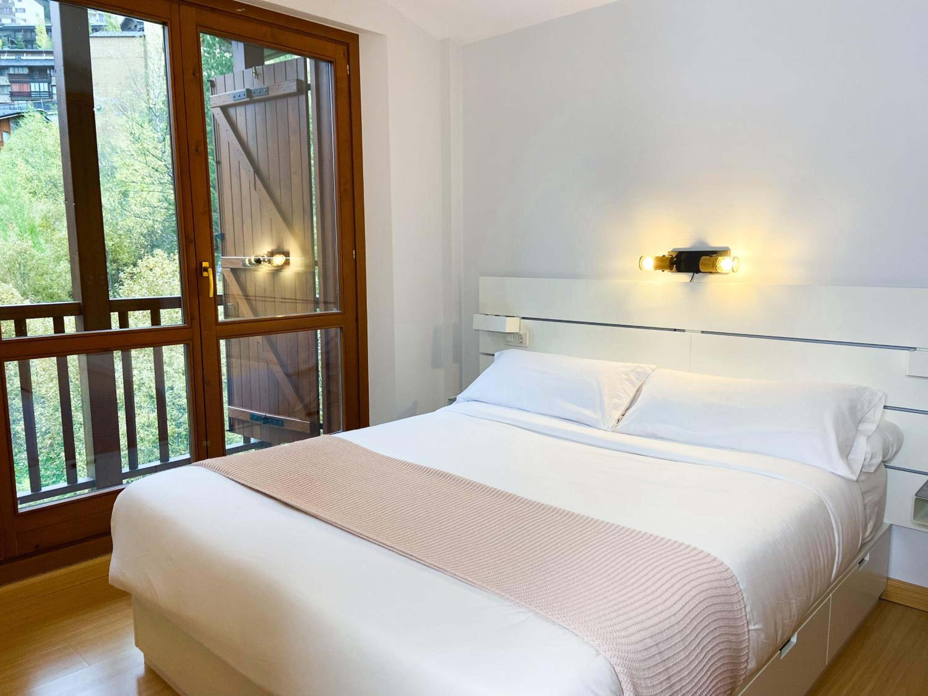 Ático De 3 Habitaciones Con Vistas Soldeu - Parking incluido l by BonesVacances
