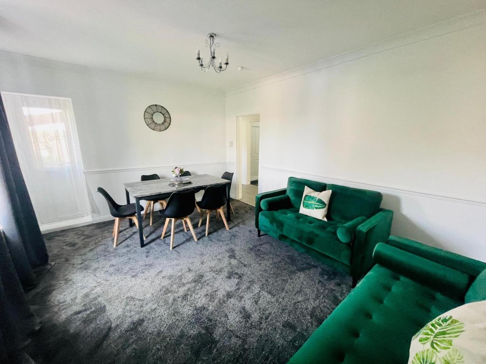 Mitchell Apartment by Klass Living Coatbridge view 2