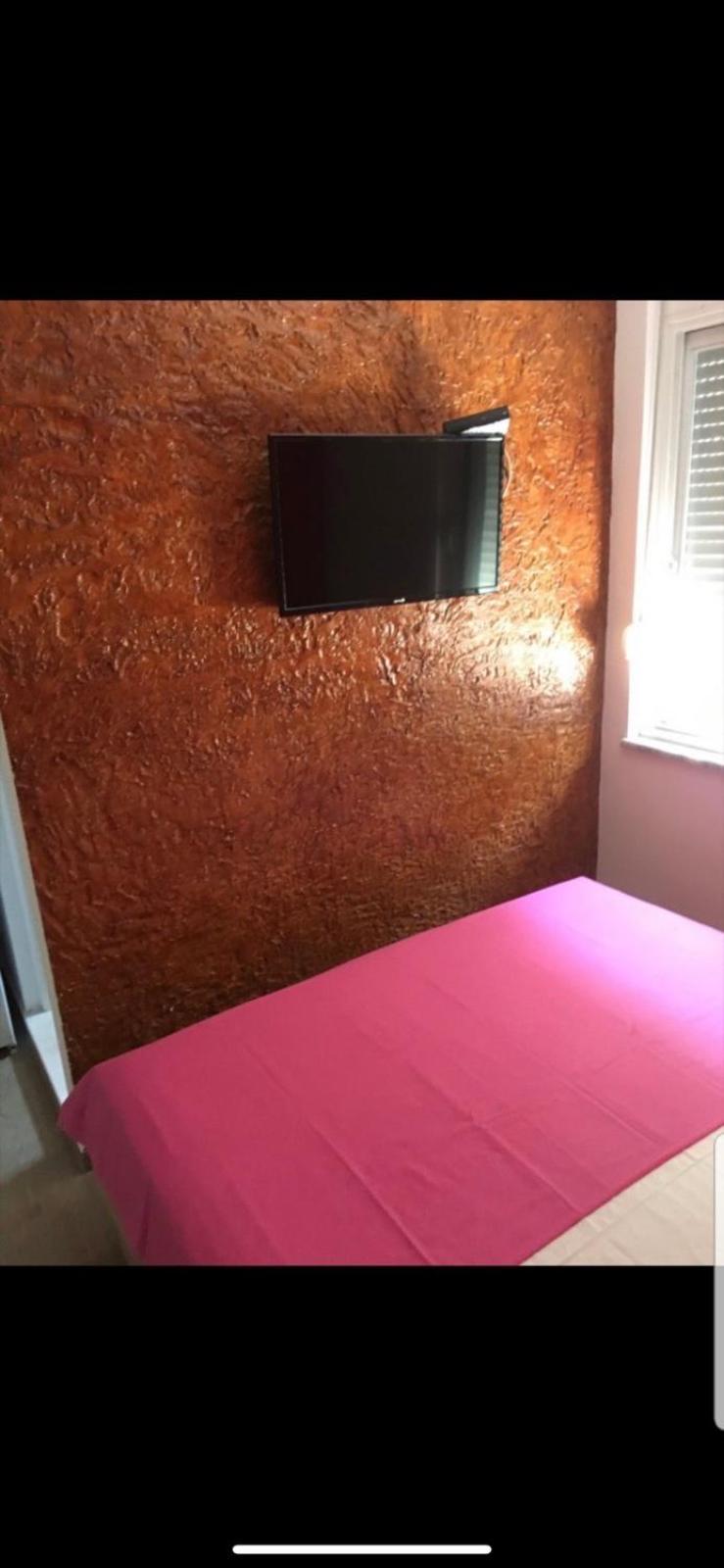 Apartmani “Deny”