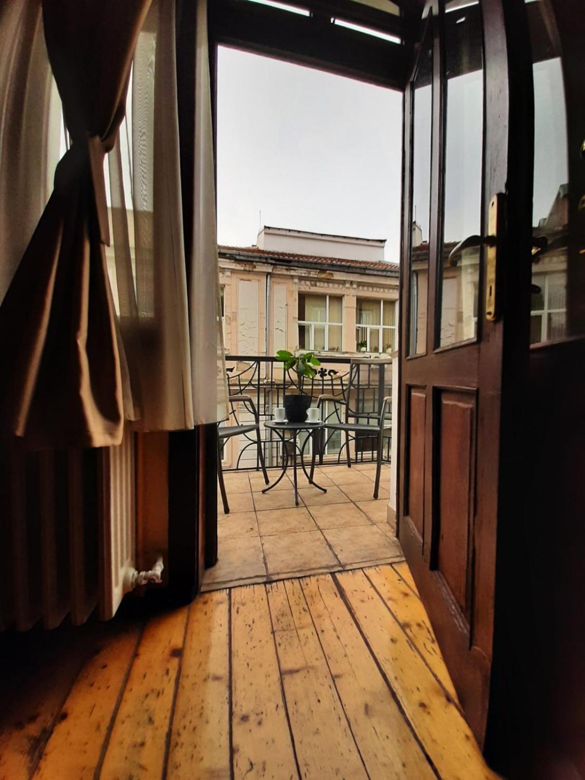 L'Opera Guest House