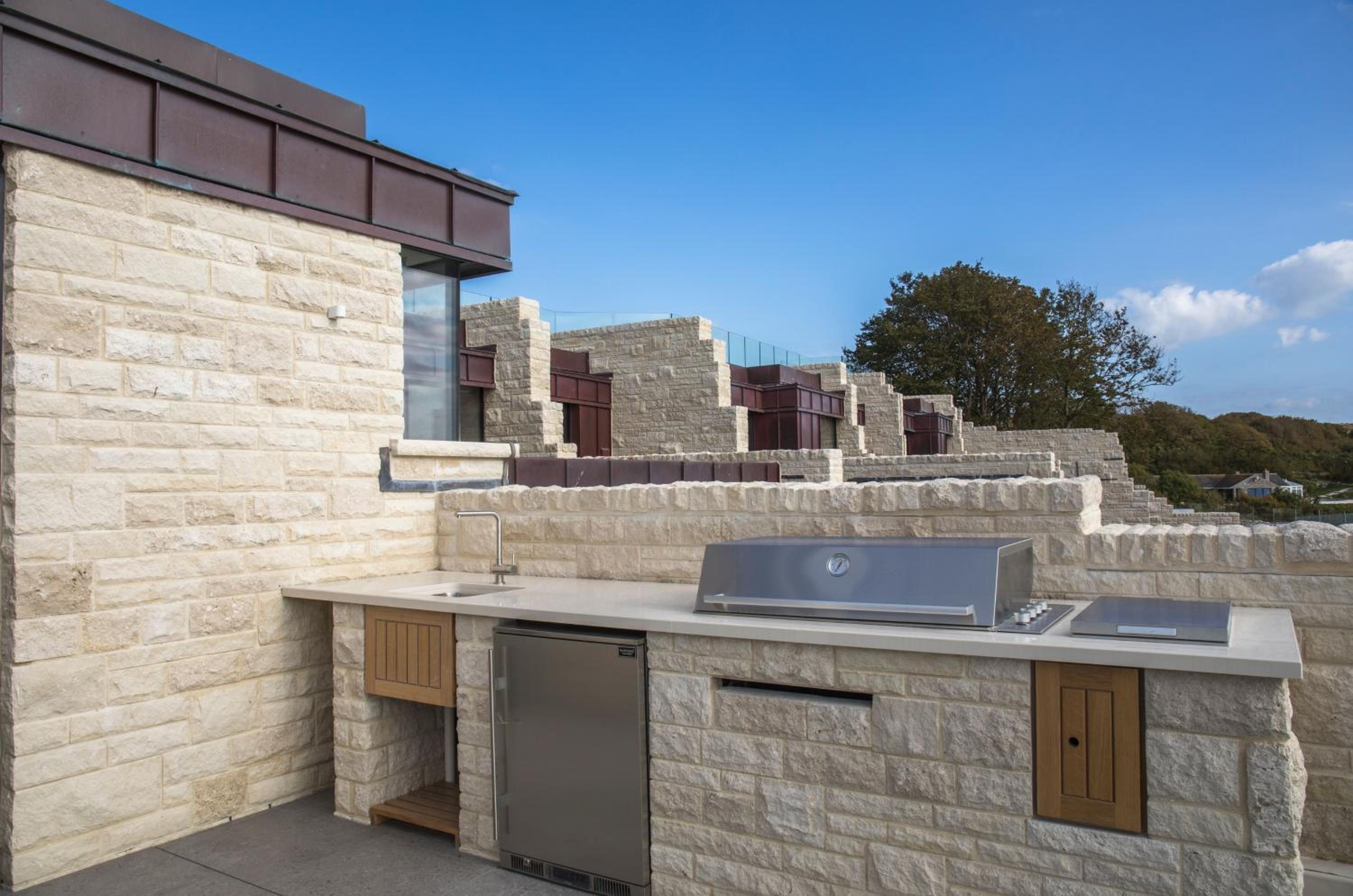 Clifftops Lodge