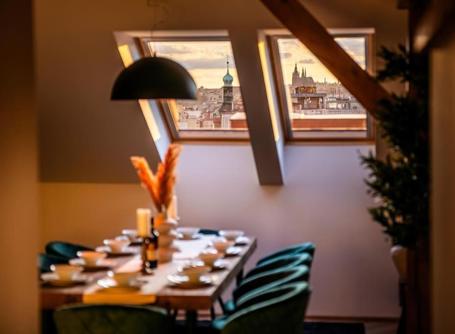 6BR Castle V!EWS A/C luxury Dolce Vita apartment
