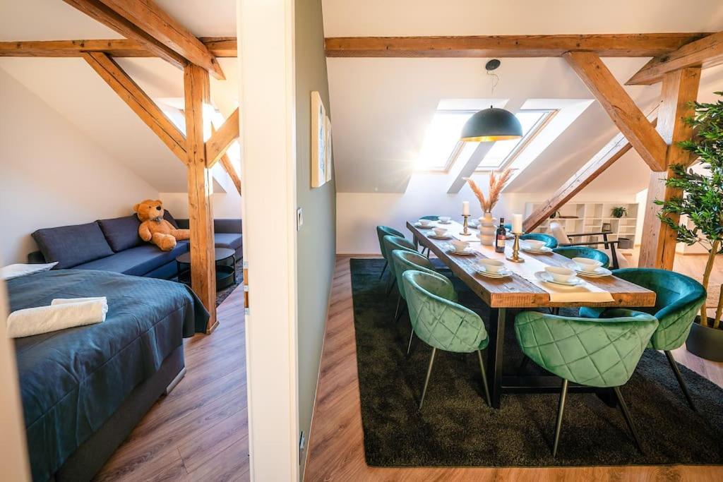 6BR Castle V!EWS A/C luxury Dolce Vita apartment