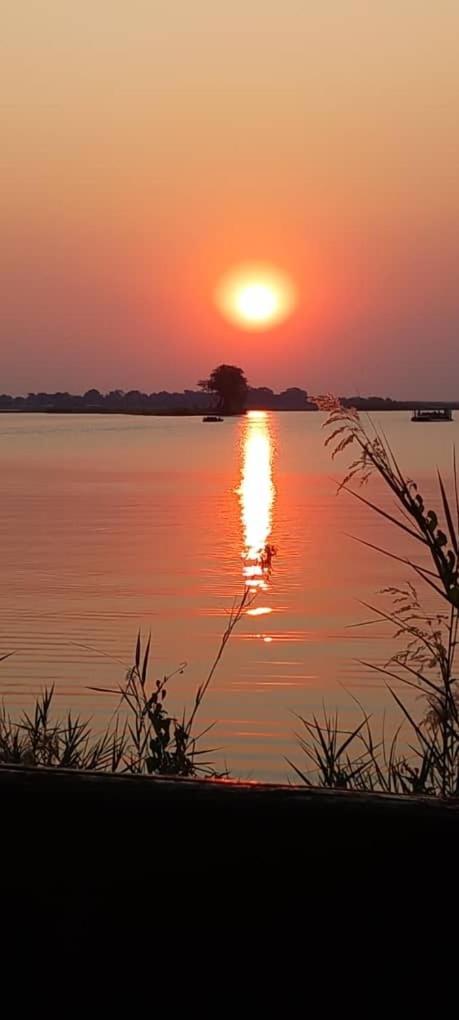 African Sunsets (Bophirimo Self-Catering Guest House)