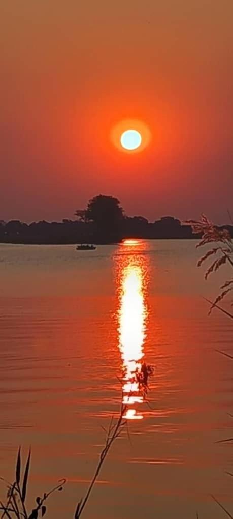 African Sunsets (Bophirimo Self-Catering Guest House)