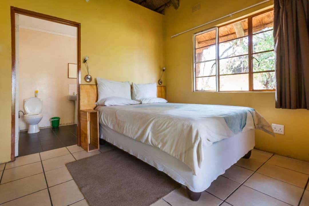African Sunsets (Bophirimo Self-Catering Guest House)