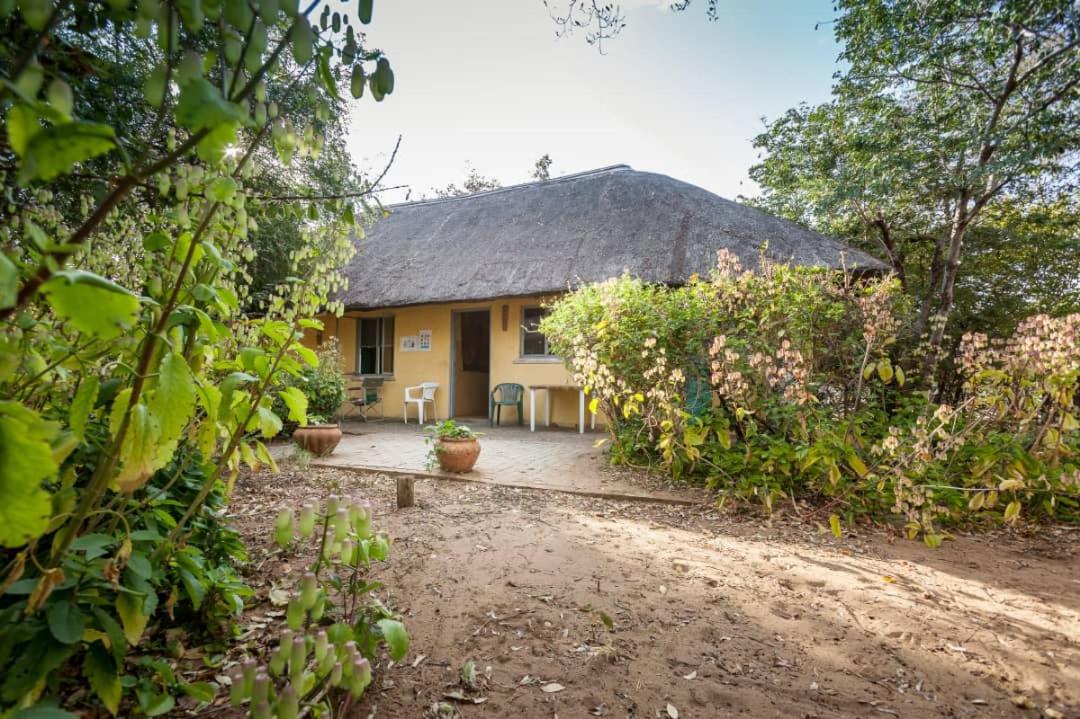 African Sunsets (Bophirimo Self-Catering Guest House)