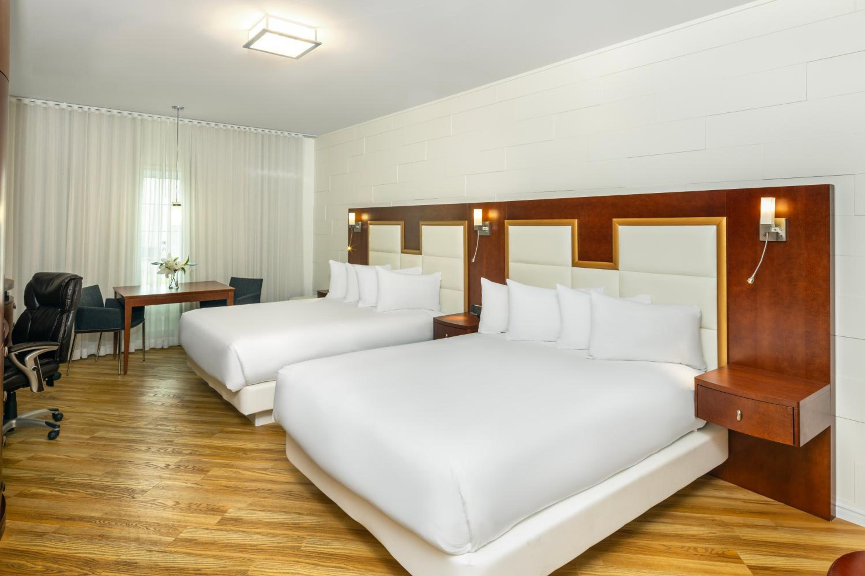 Trois-rivieres Vacations - Les Suites de Laviolette Ascend Hotel Collection - Property Image 41