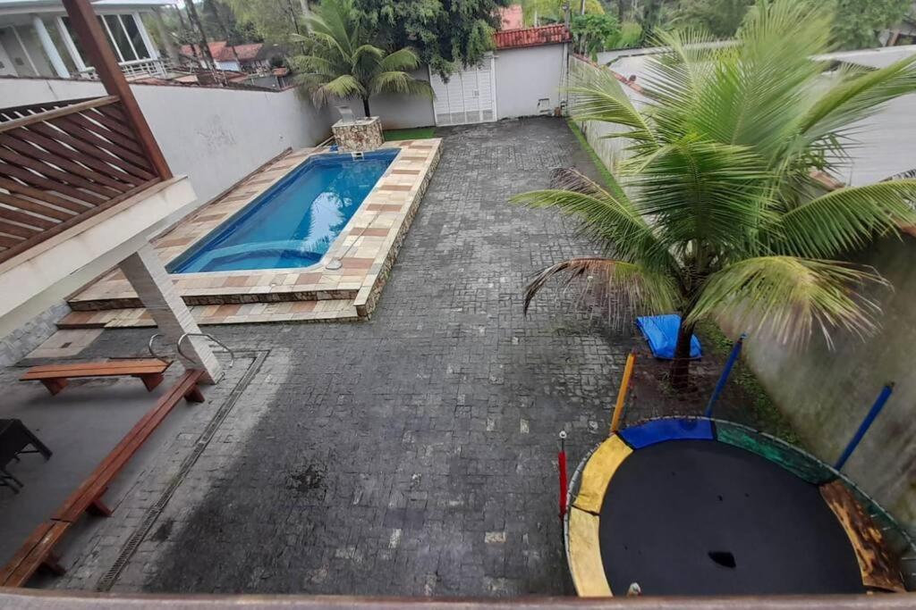 Sobrado 5 suítes na praia