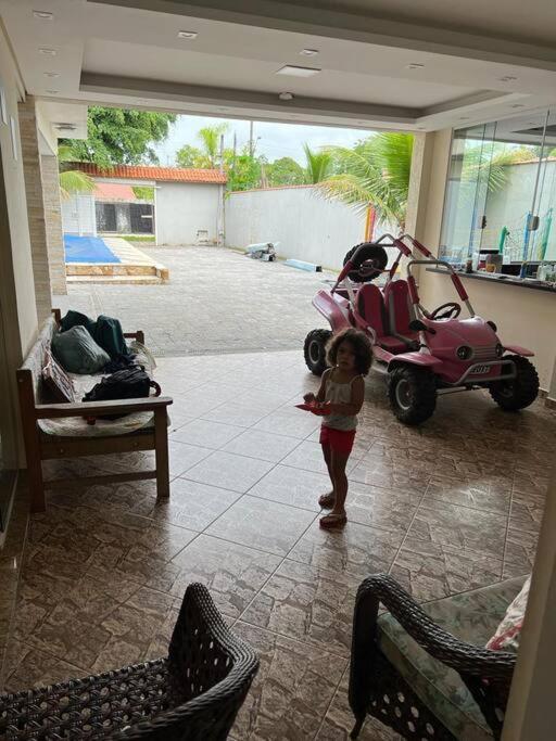 Sobrado 5 suítes na praia