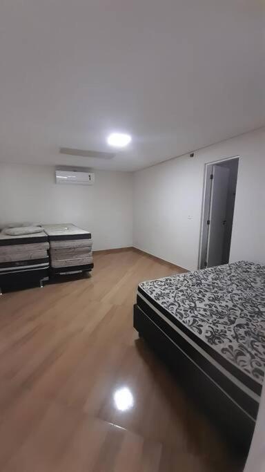 Sobrado 5 suítes na praia