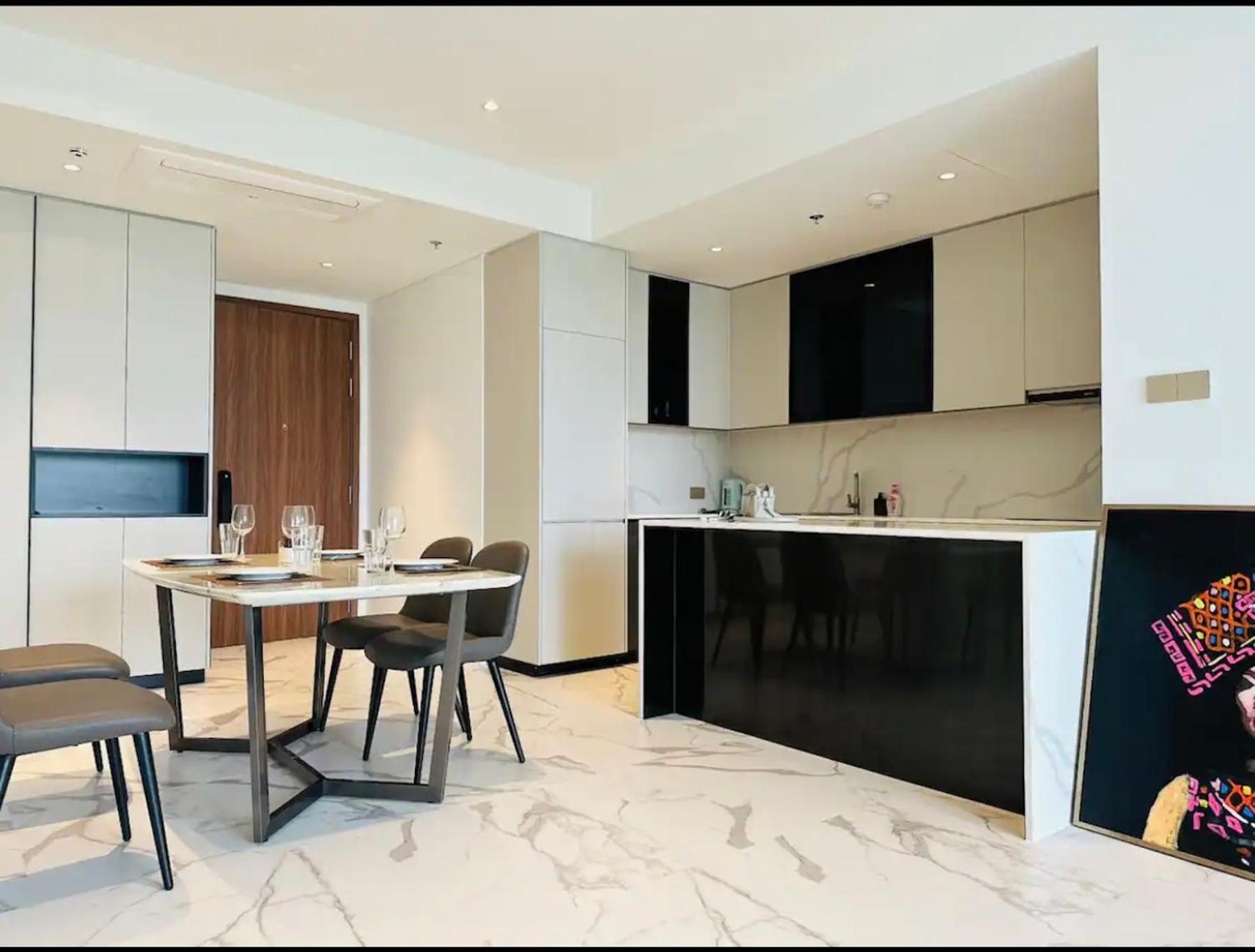THE CREST-Central Saigon Riverside -Free POOL-GYM-SAUNA Room-YOGA Room