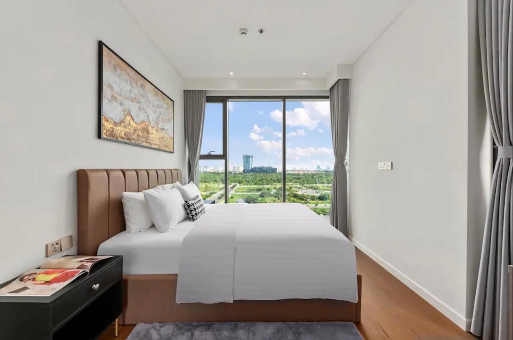 THE CREST-Central Saigon Riverside -Free POOL-GYM-SAUNA Room-YOGA Room