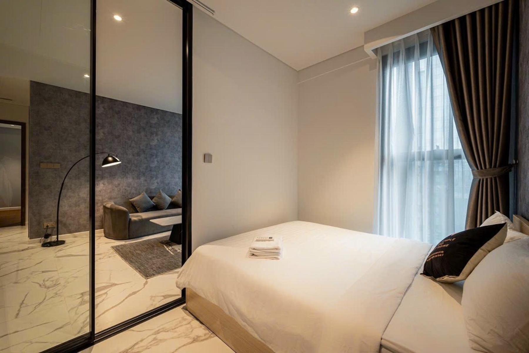THE CREST-Central Saigon Riverside -Free POOL-GYM-SAUNA Room-YOGA Room