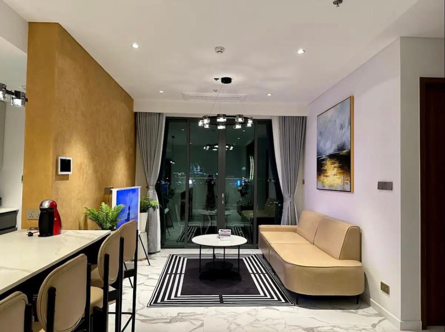 THE CREST-Central Saigon Riverside -Free POOL-GYM-SAUNA Room-YOGA Room