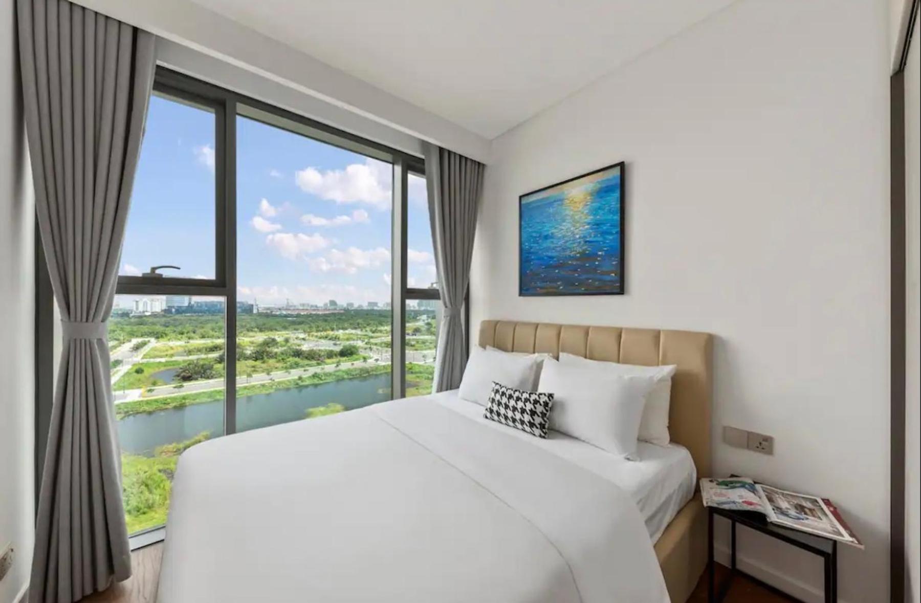 THE CREST-Central Saigon Riverside -Free POOL-GYM-SAUNA Room-YOGA Room